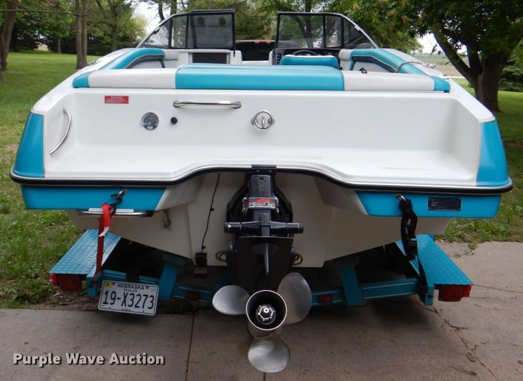 image for item IQ9487 1993 VIP Vision 1930  boat