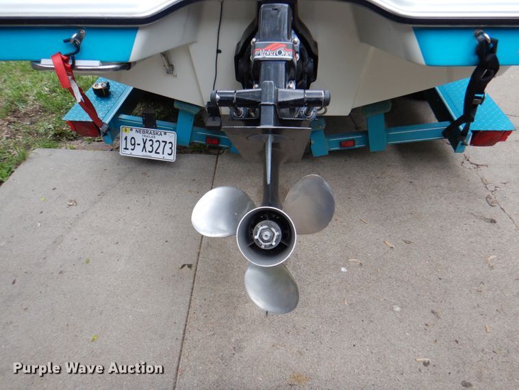 image for item IQ9487 1993 VIP Vision 1930  boat