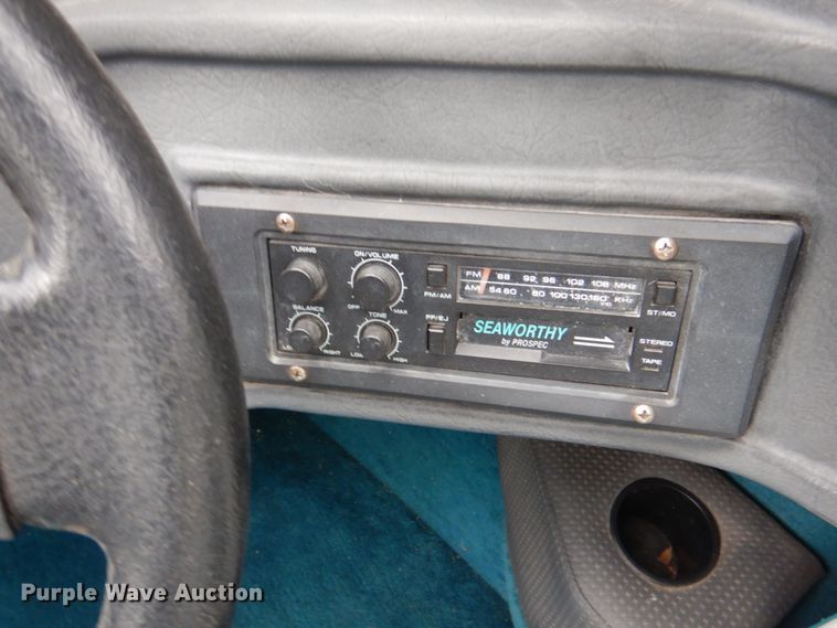 image for item IQ9487 1993 VIP Vision 1930  boat