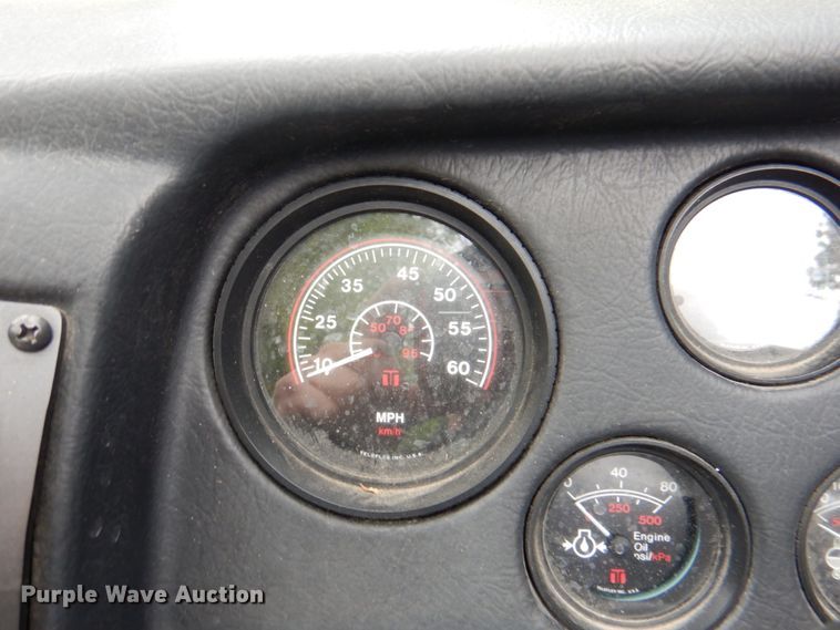 image for item IQ9487 1993 VIP Vision 1930  boat