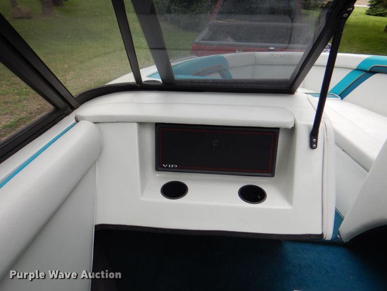 image for item IQ9487 1993 VIP Vision 1930  boat