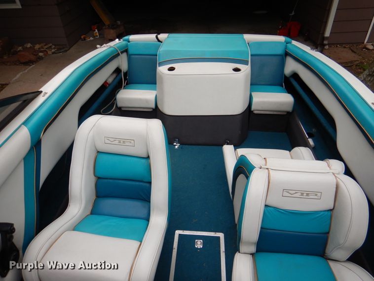 image for item IQ9487 1993 VIP Vision 1930  boat