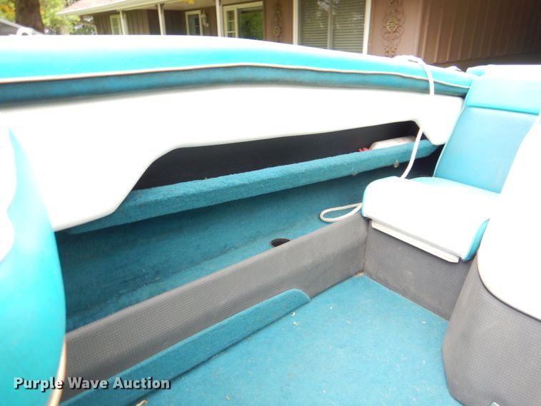 image for item IQ9487 1993 VIP Vision 1930  boat