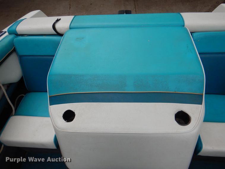 image for item IQ9487 1993 VIP Vision 1930  boat