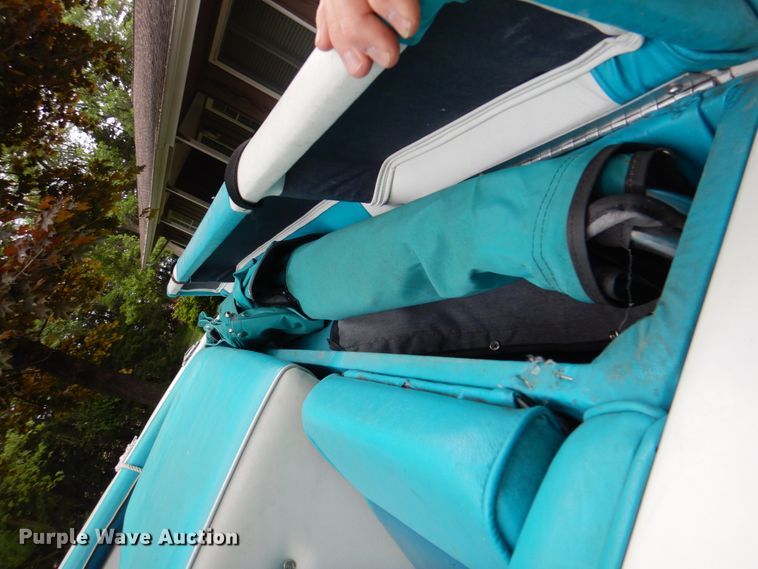 image for item IQ9487 1993 VIP Vision 1930  boat