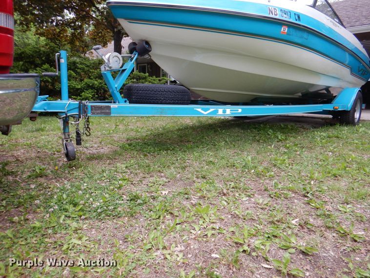 image for item IQ9487 1993 VIP Vision 1930  boat