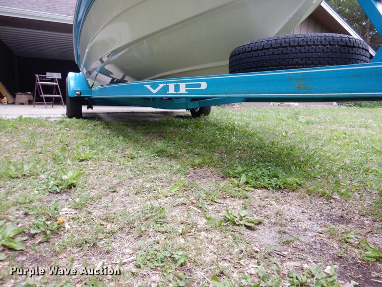 image for item IQ9487 1993 VIP Vision 1930  boat