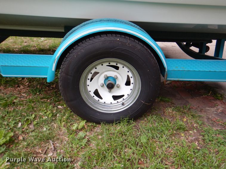 image for item IQ9487 1993 VIP Vision 1930  boat