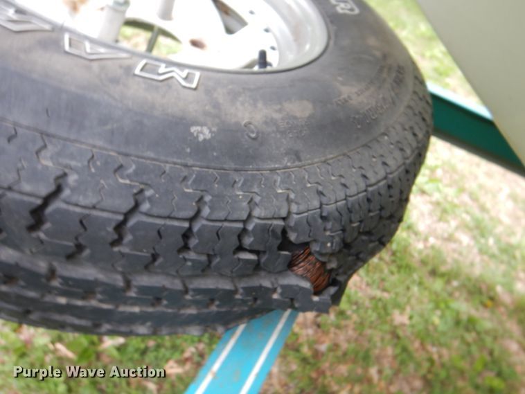 image for item IQ9487 1993 VIP Vision 1930  boat