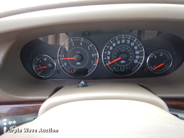 image for item IQ9529 2002 Chrysler Sebring  convertible