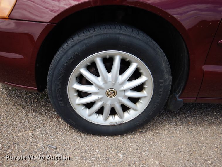 image for item IQ9529 2002 Chrysler Sebring  convertible