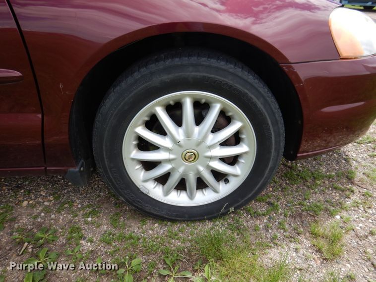 image for item IQ9529 2002 Chrysler Sebring  convertible