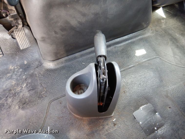 image for item IQ9532 2012 International TerraStar SFA  truck cab and chassis