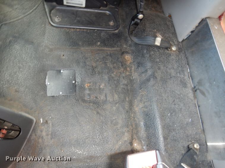 image for item IQ9532 2012 International TerraStar SFA  truck cab and chassis