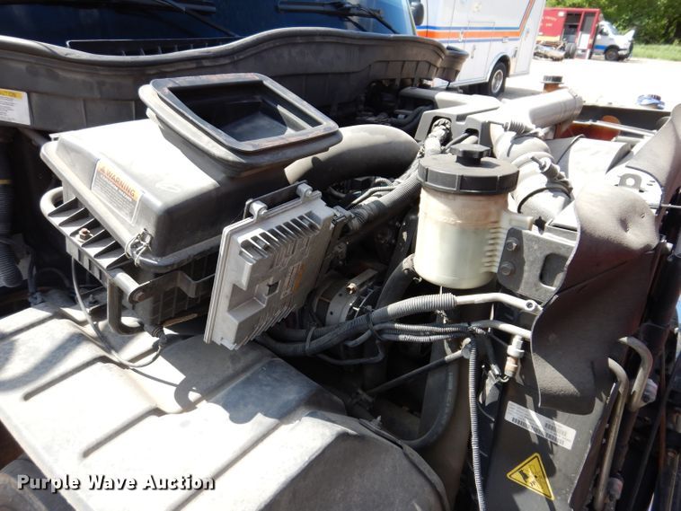 image for item IQ9532 2012 International TerraStar SFA  truck cab and chassis