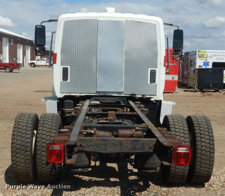 image for item IQ9533 2009 International 4300  truck cab and chassis
