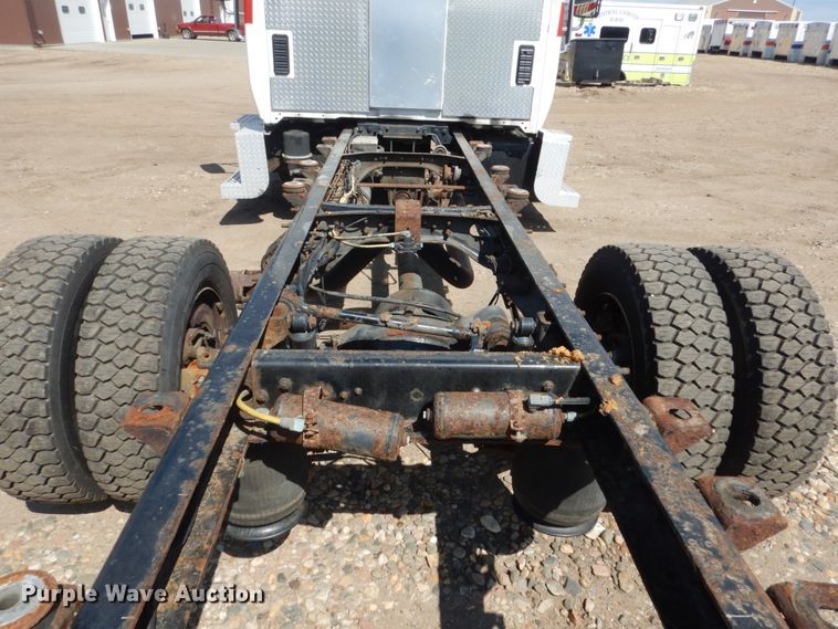 image for item IQ9533 2009 International 4300  truck cab and chassis