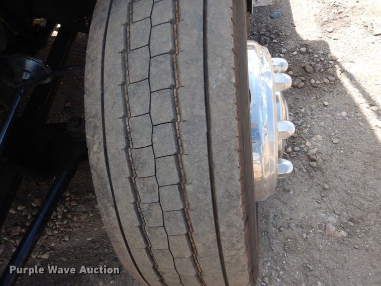 image for item IQ9533 2009 International 4300  truck cab and chassis