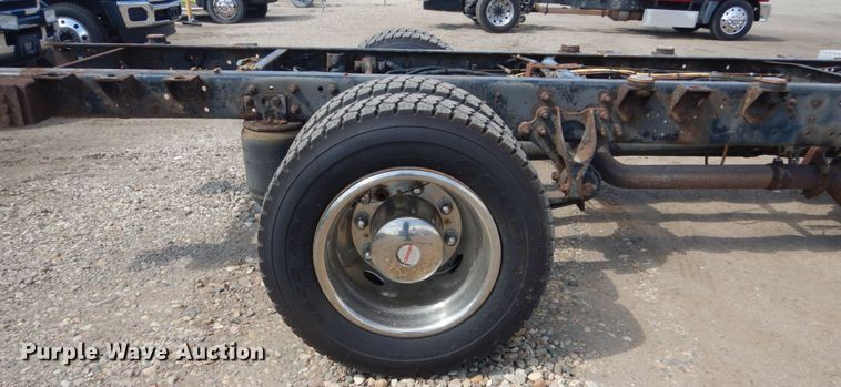 image for item IQ9533 2009 International 4300  truck cab and chassis