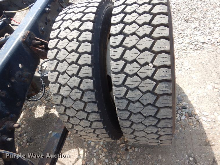 image for item IQ9533 2009 International 4300  truck cab and chassis