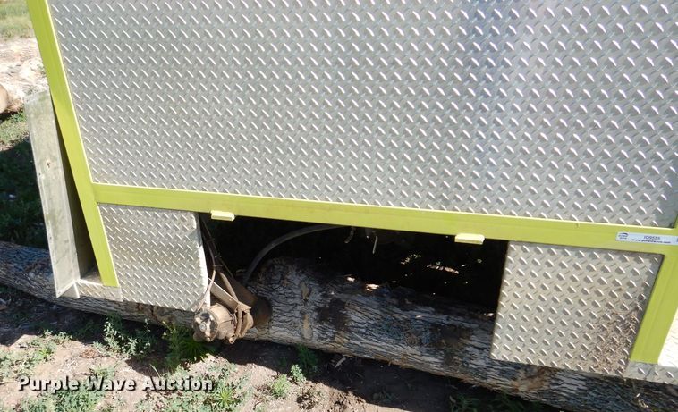 image for item IQ9555 Emergency One 2QSF75  fire truck bed