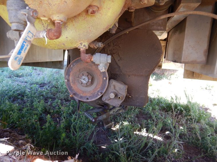 image for item IQ9555 Emergency One 2QSF75  fire truck bed