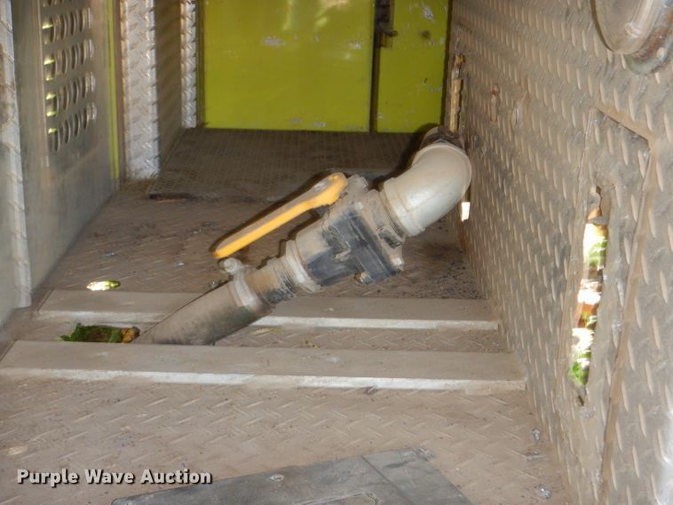 image for item IQ9555 Emergency One 2QSF75  fire truck bed