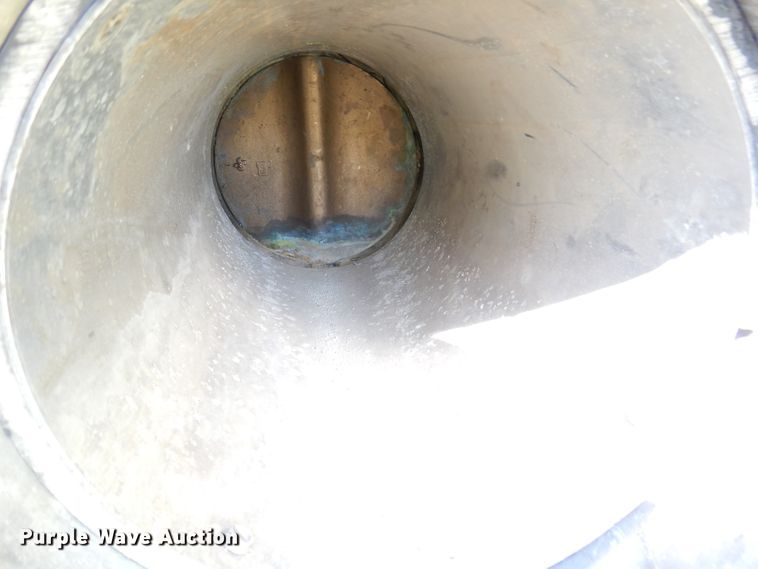 image for item IQ9555 Emergency One 2QSF75  fire truck bed