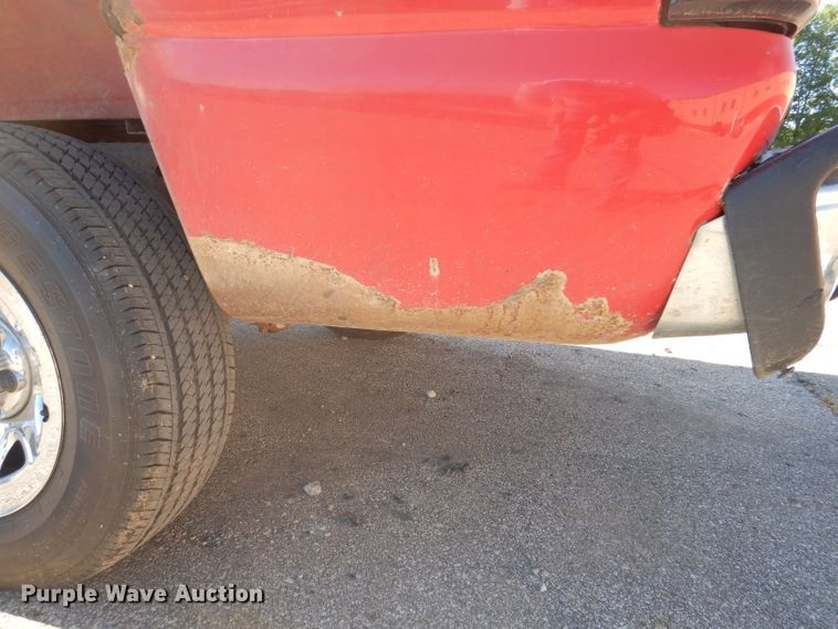 image for item IQ9583 2005 Chevrolet 1500 Silverado  pickup truck