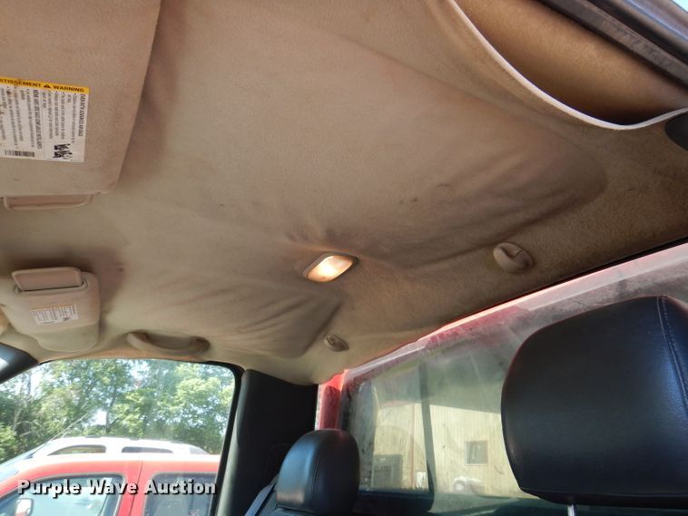 image for item IQ9583 2005 Chevrolet 1500 Silverado  pickup truck