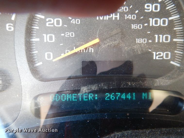 image for item IQ9583 2005 Chevrolet 1500 Silverado  pickup truck