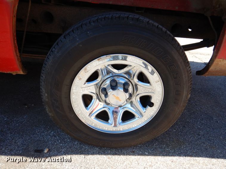 image for item IQ9583 2005 Chevrolet 1500 Silverado  pickup truck