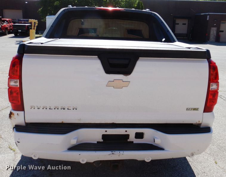 image for item IQ9585 2007 Chevrolet Avalanche LTZ  Crew Cab pickup truck