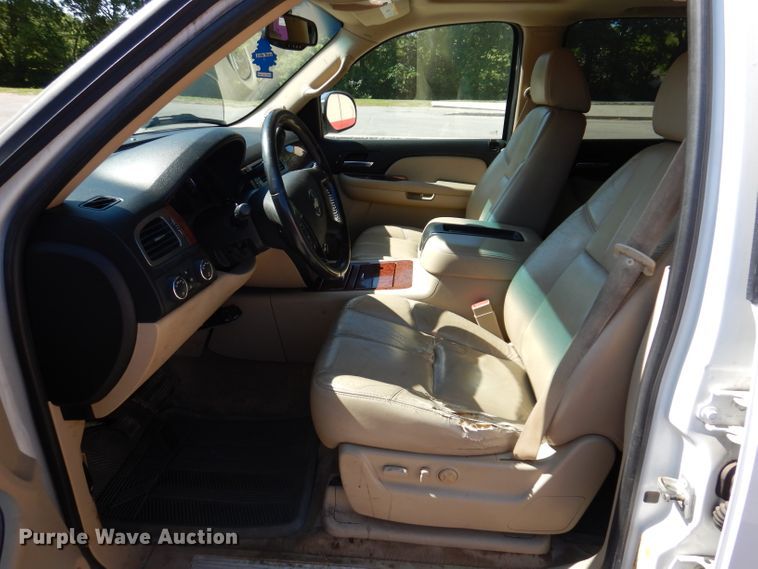 image for item IQ9585 2007 Chevrolet Avalanche LTZ  Crew Cab pickup truck