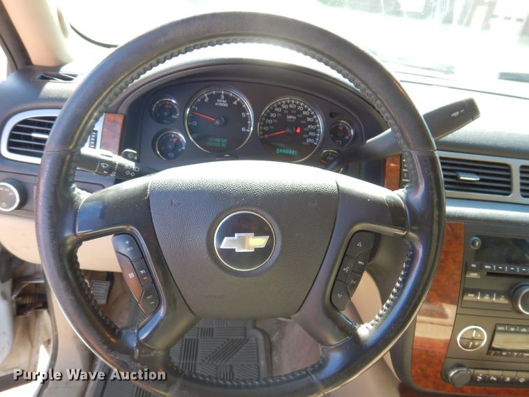 image for item IQ9585 2007 Chevrolet Avalanche LTZ  Crew Cab pickup truck