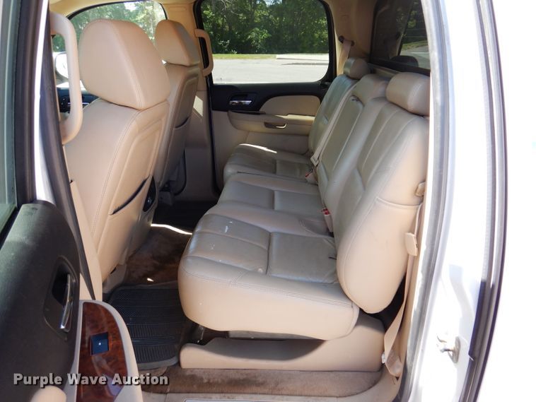 image for item IQ9585 2007 Chevrolet Avalanche LTZ  Crew Cab pickup truck