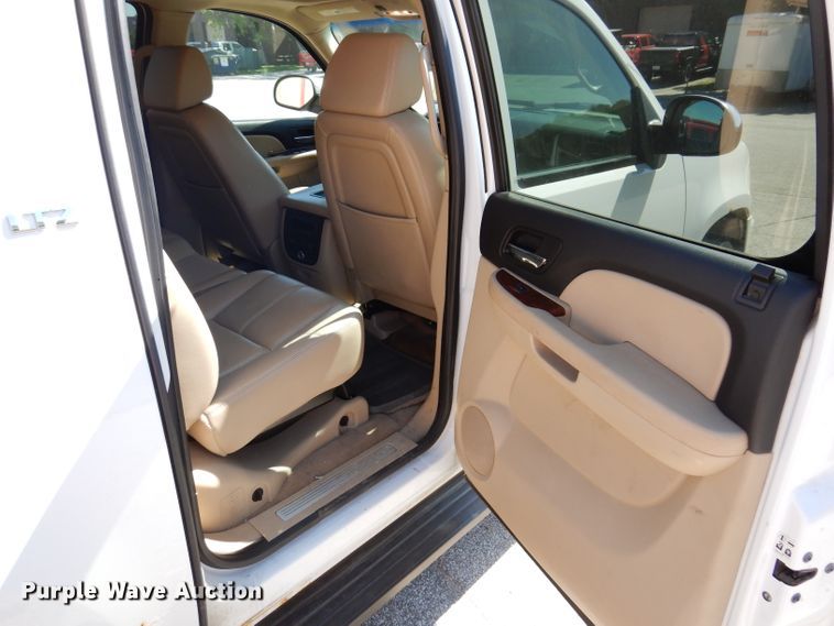 image for item IQ9585 2007 Chevrolet Avalanche LTZ  Crew Cab pickup truck