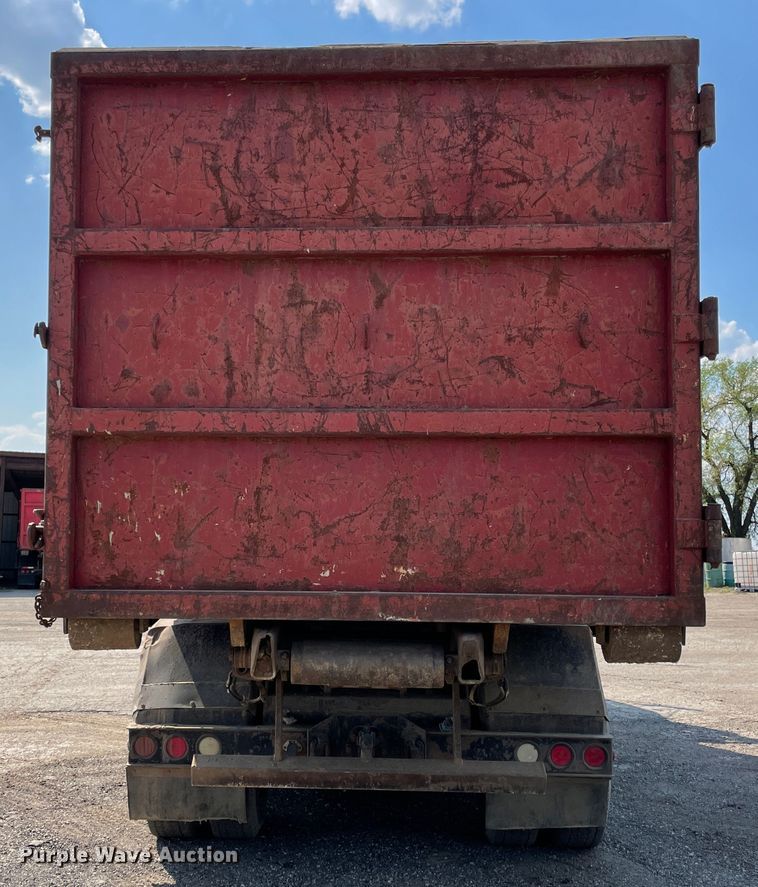 image for item IR9863 2005 Sterling L-Line  roll-off container truck