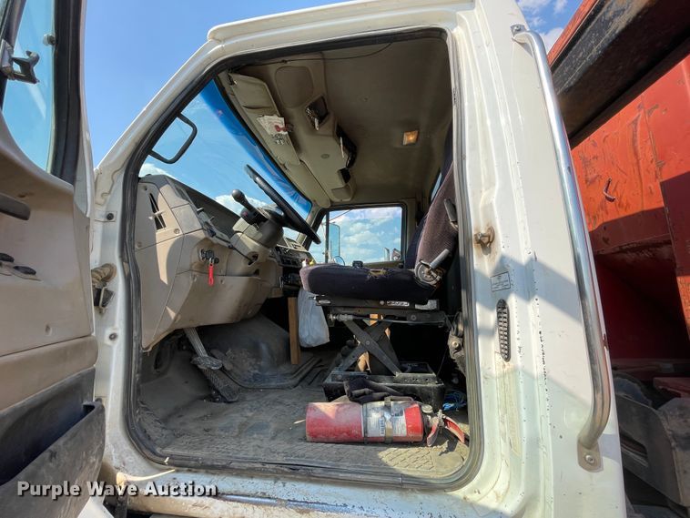 image for item IR9863 2005 Sterling L-Line  roll-off container truck