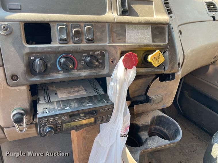 image for item IR9863 2005 Sterling L-Line  roll-off container truck