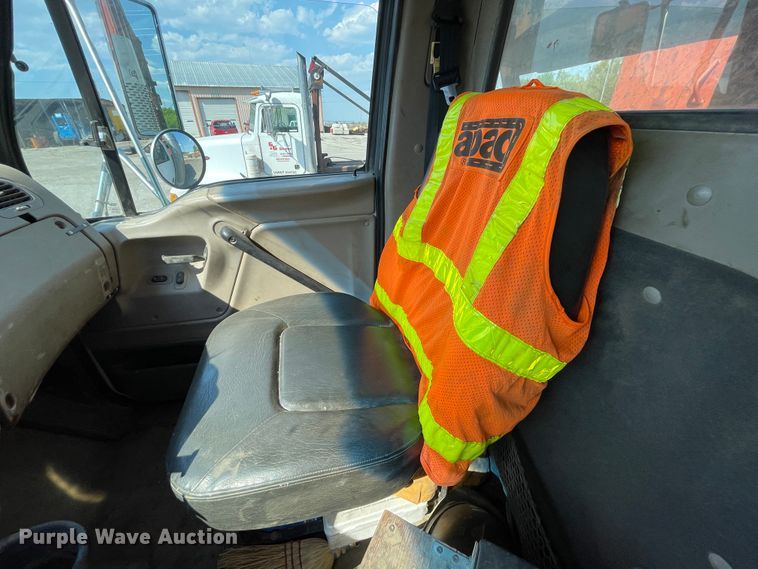 image for item IR9863 2005 Sterling L-Line  roll-off container truck