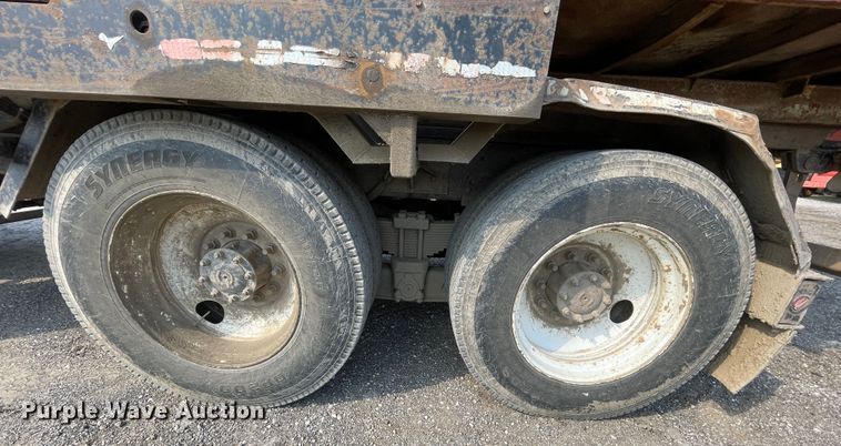 image for item IR9863 2005 Sterling L-Line  roll-off container truck