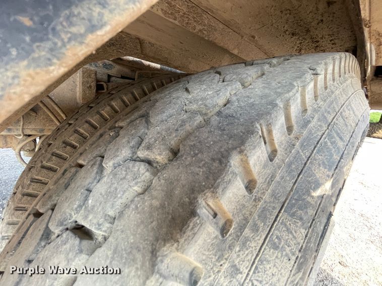 image for item IR9863 2005 Sterling L-Line  roll-off container truck