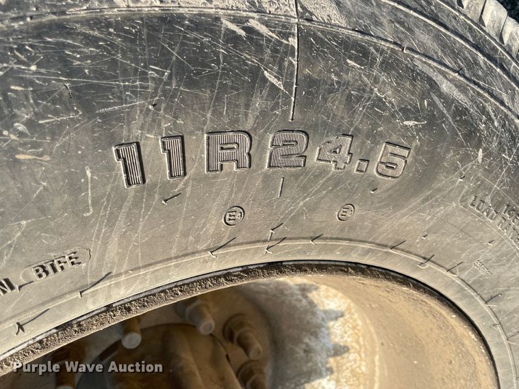 image for item IR9863 2005 Sterling L-Line  roll-off container truck