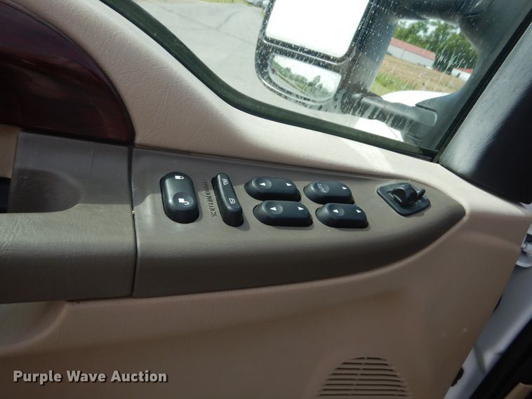 image for item IT9083 2003 Ford Excursion  SUV