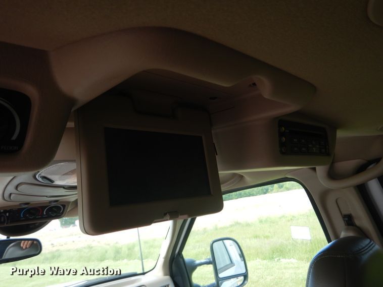 image for item IT9083 2003 Ford Excursion  SUV