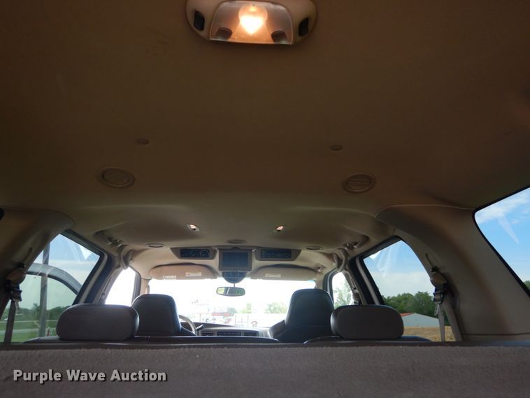 image for item IT9083 2003 Ford Excursion  SUV