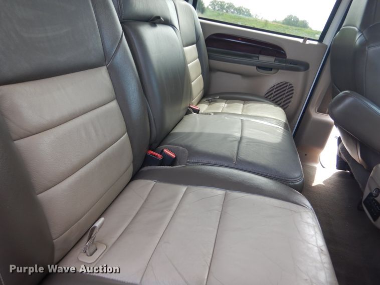 image for item IT9083 2003 Ford Excursion  SUV