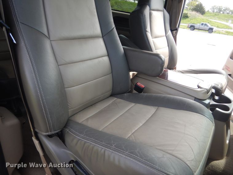 image for item IT9083 2003 Ford Excursion  SUV