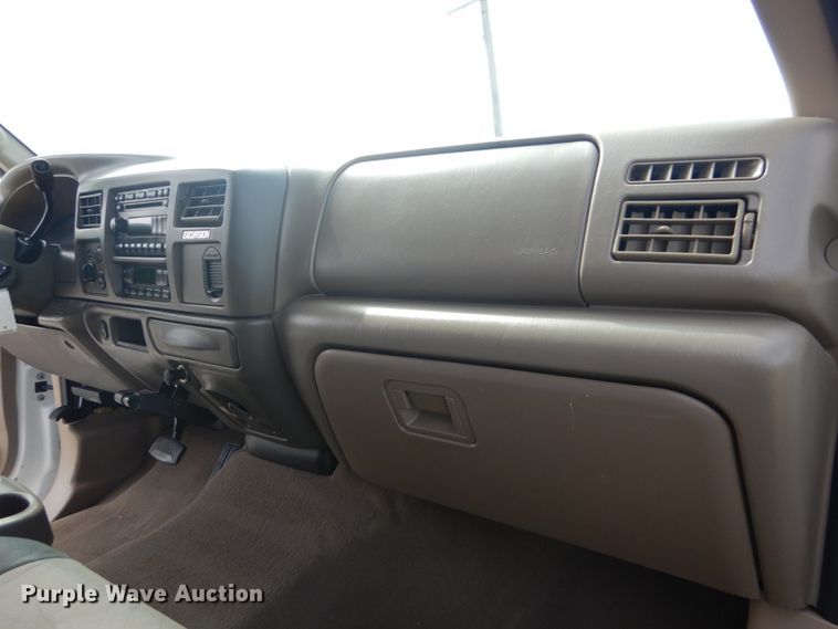 image for item IT9083 2003 Ford Excursion  SUV